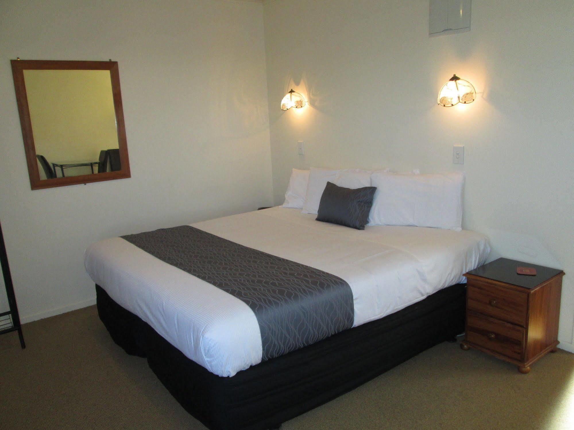 Shortland Court Motel Thames Zewnętrze zdjęcie